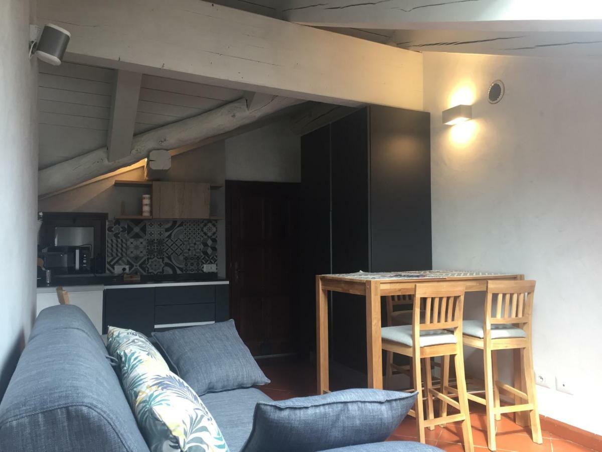 אאוסטה La Petite Maison De Julie מראה חיצוני תמונה