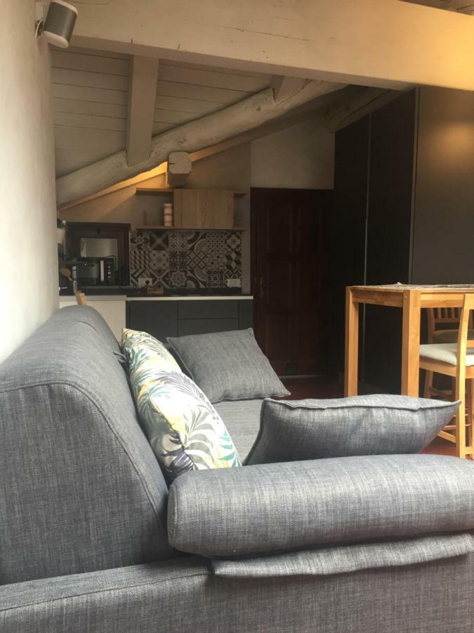 אאוסטה La Petite Maison De Julie מראה חיצוני תמונה